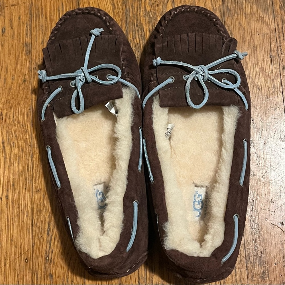 UGG Brown Dakota Moccasin-Style Slipper Size 8